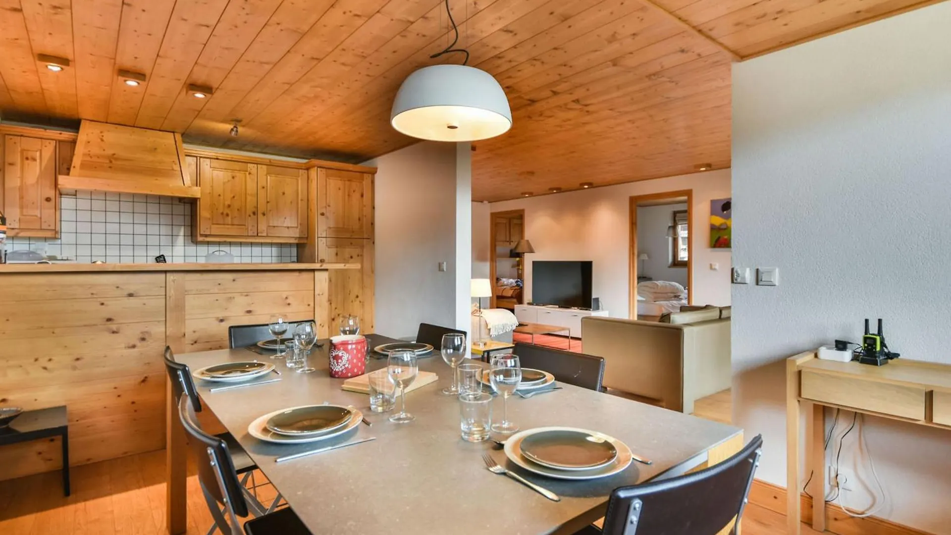Apartment Spacieux T4 Aux Gets Pres Des Pistes Avec Terrasse - Fr-1-685-86 Les Gets