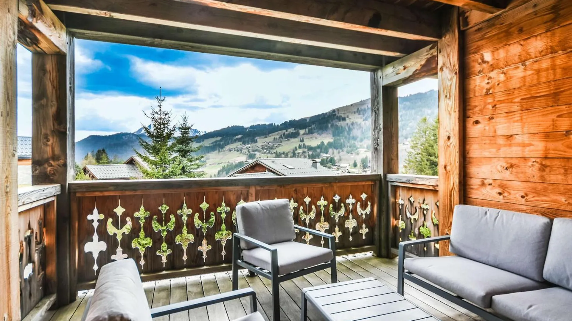 Spacieux T4 Aux Gets Pres Des Pistes Avec Terrasse - Fr-1-685-86 Les Gets Apartment
